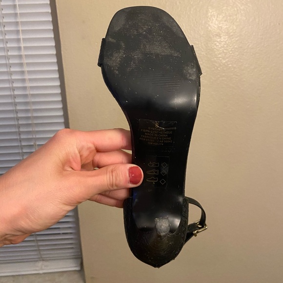 EXPRESS SHOES - Picture 9 of 13